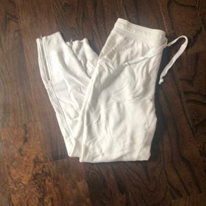 Aerie Sweetpants- white